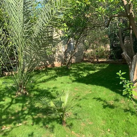 Adabella Πανσιόν