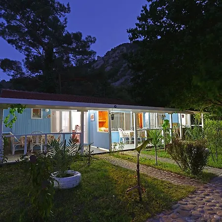 Adabella Πανσιόν Çıralı