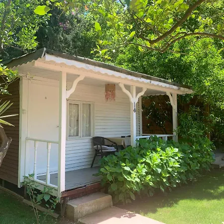 Adabella Pensión Çıralı